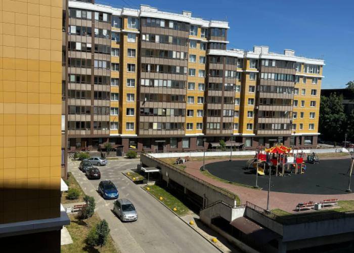 Uyutnaya Kvartira Na Khokhlova 8 Apartments