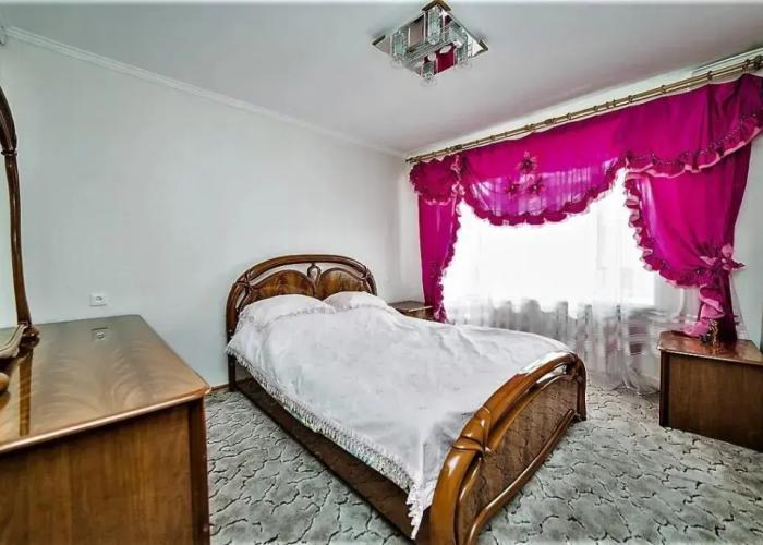 On Dzerzhinskogo Apartment