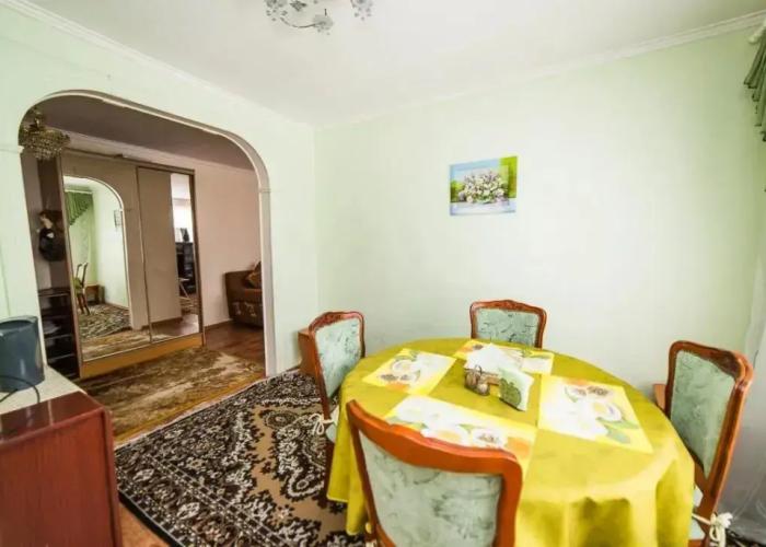 On Dzerzhinskogo Apartment