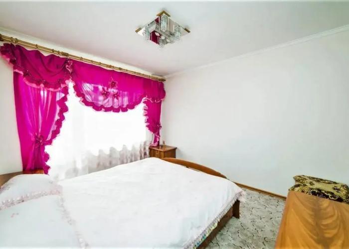 On Dzerzhinskogo Apartment