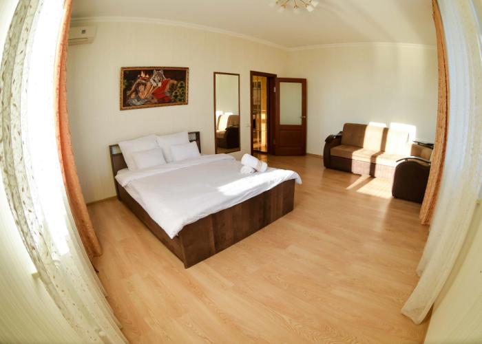 Golden House Apartments