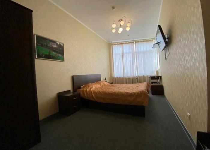 R House Mini-Hotel