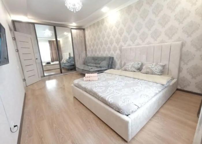 Na ulice Novorossiyskaya 75 Apartments