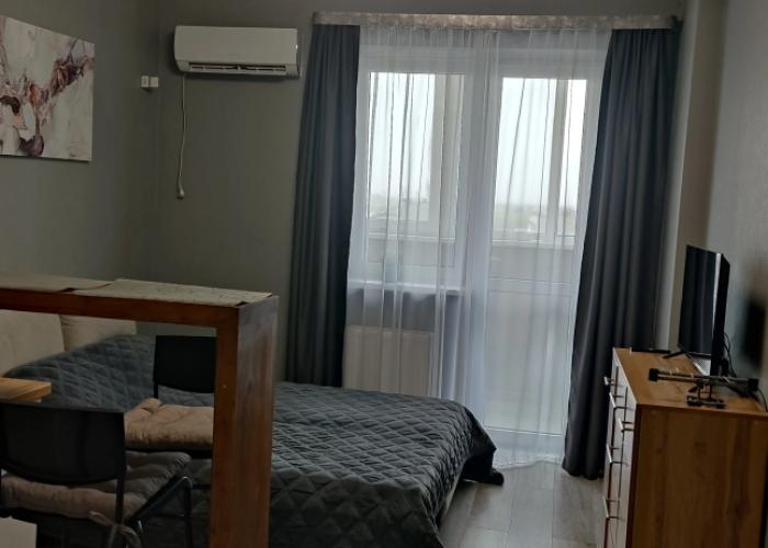 Studiya V Tsentre Batayska Flat