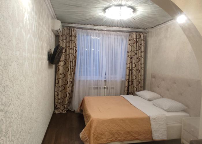 Shikarnaya Kvartira V Tsentre Flat