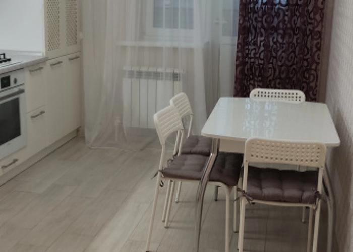 Shikarnaya Kvartira V Tsentre Flat