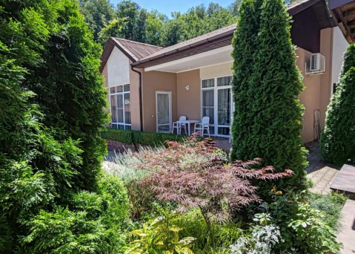 Mimoza Guest House