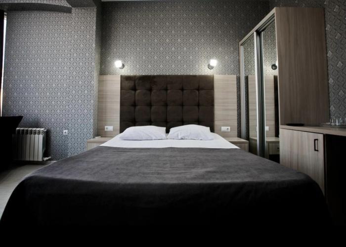 SatEmi Guest house