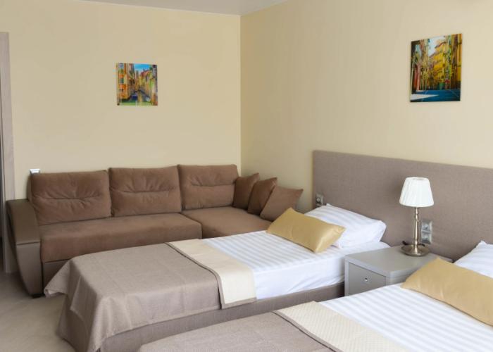 Meridian Apart 1106-1 Apartments