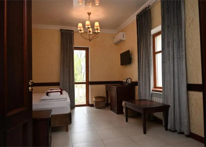 Dzhubga Park Hotel (former Dzhubga Boarding House)