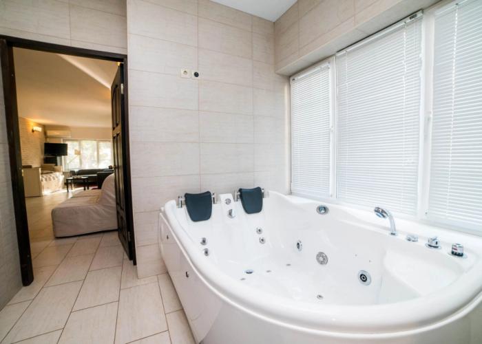 Azov Inn Guest House