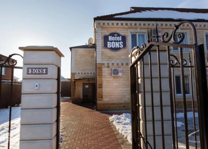 Bons Hotel