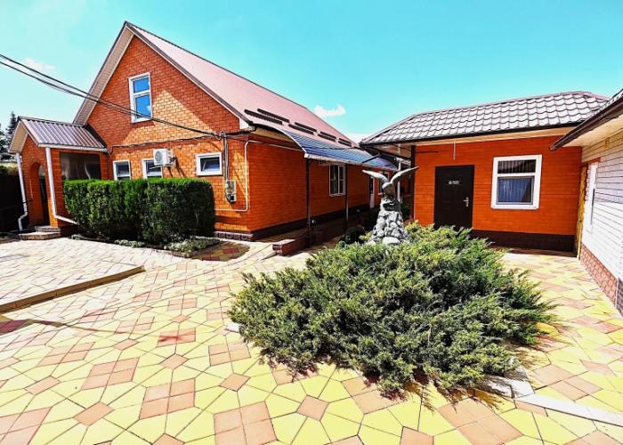 Seliverstova 16 Guest House