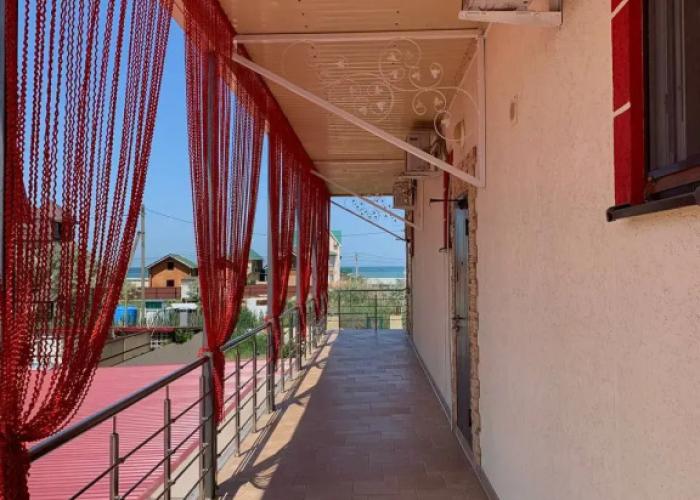 Villa Yelena Peresyp Guest House