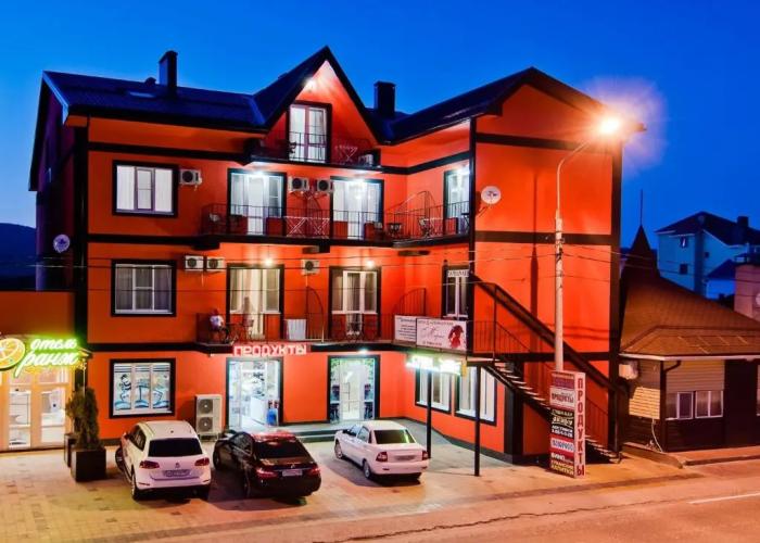 Oranzh Hotel