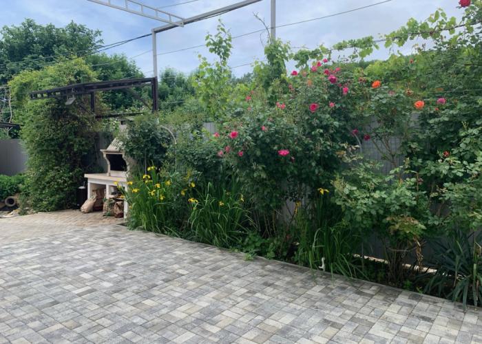 Dzhuliya Guest House
