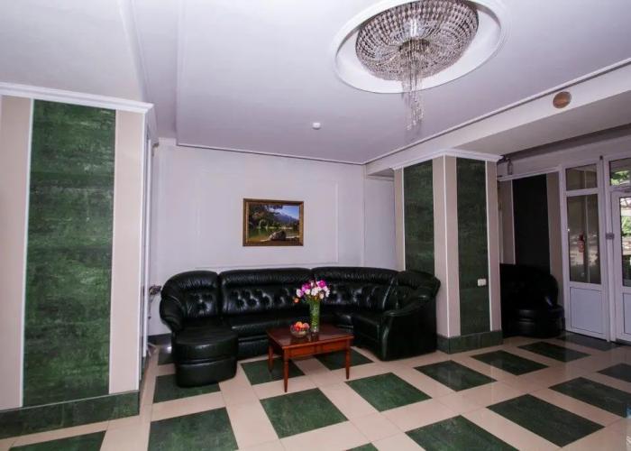 Narat Guest house