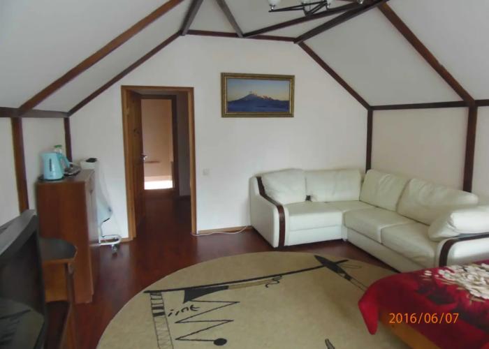 Narat Guest house