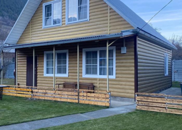 Shale U Reki Guest House