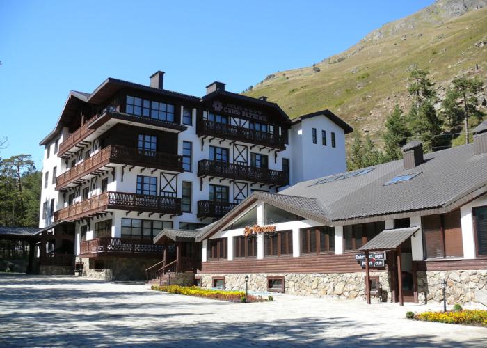 Ozon Sem Vershin Hotel