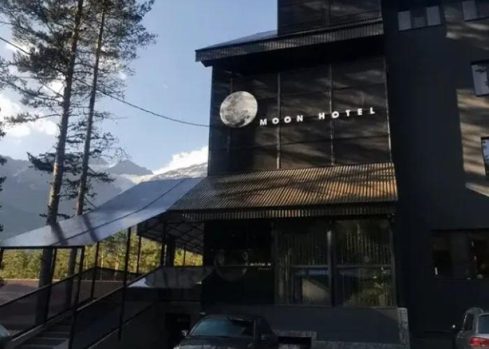 Moon Hotel