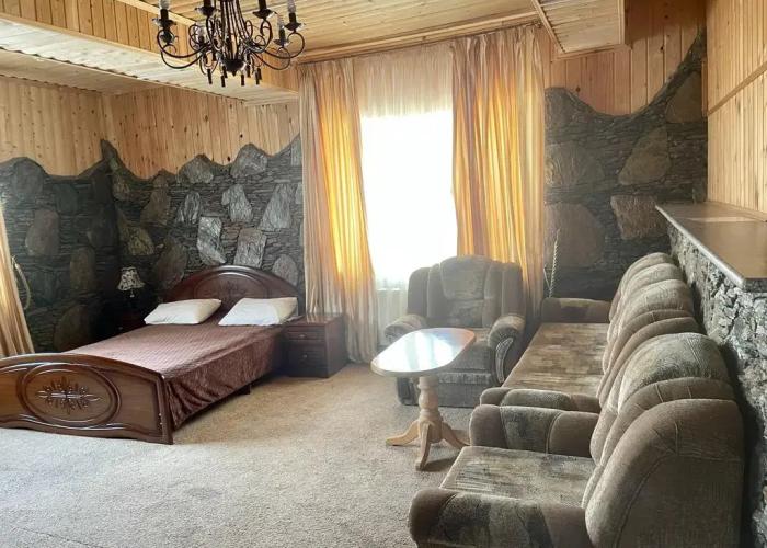 Vershina Hotel