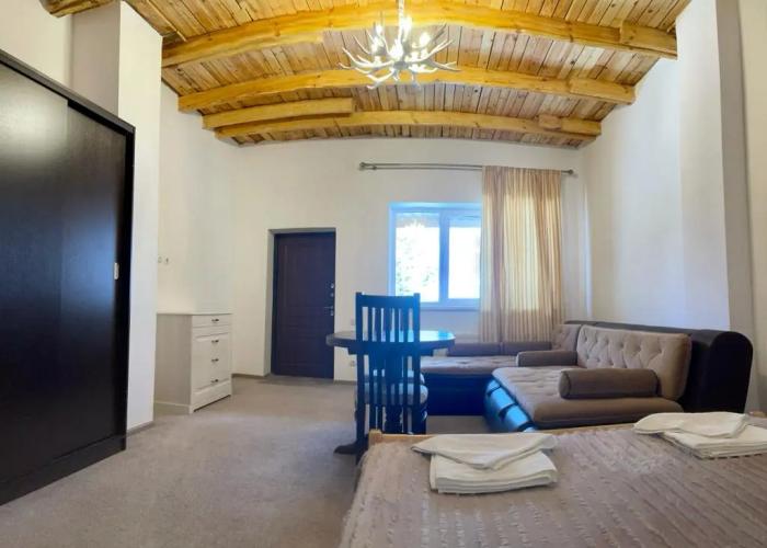 Vershina Hotel
