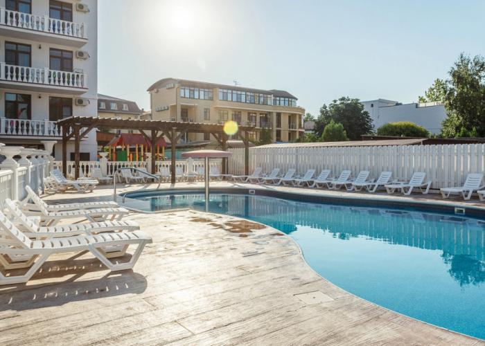 Yason Hotel
