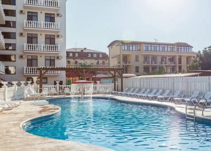 Yason Hotel