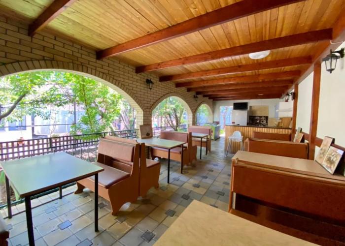Arina Guest House