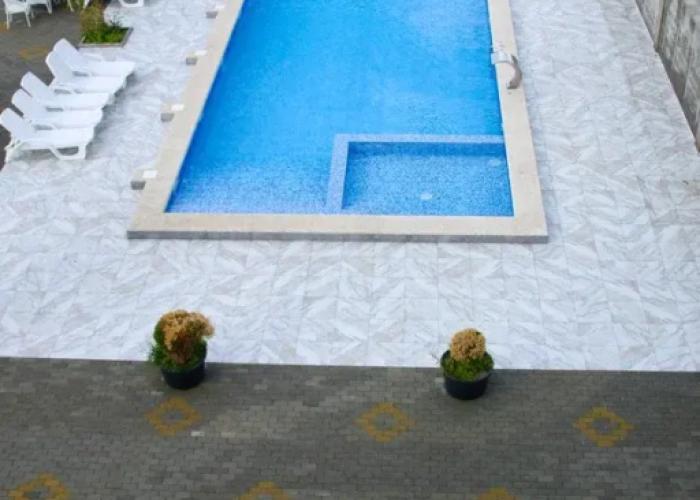Colibrii Hotel