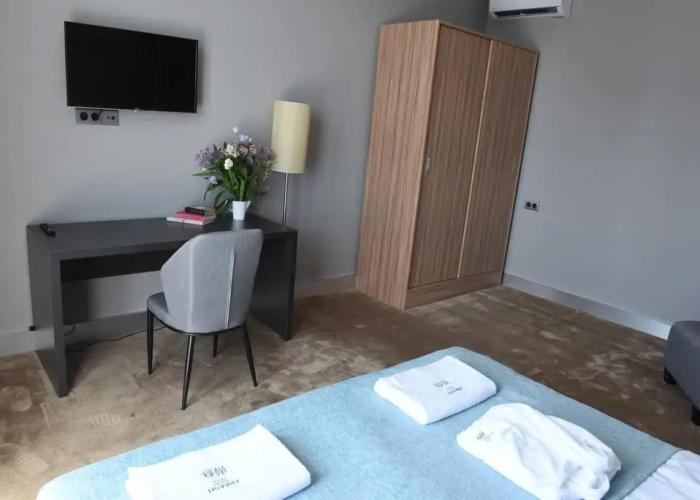 Abaash Afon Hotel
