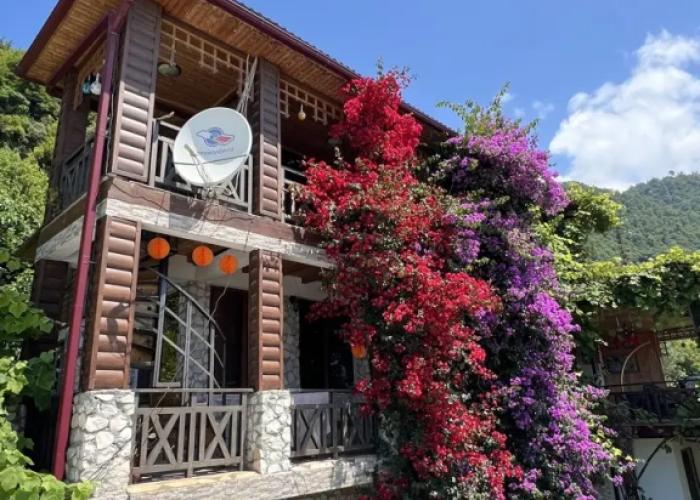 El Platano Guest House