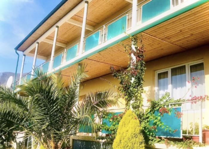 Bugenvilliya Guest House