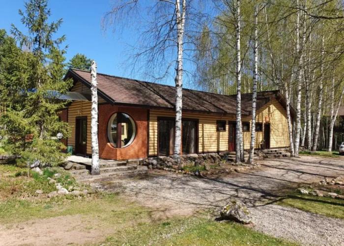 Divnyij Mir Hizhina 3 Hotel