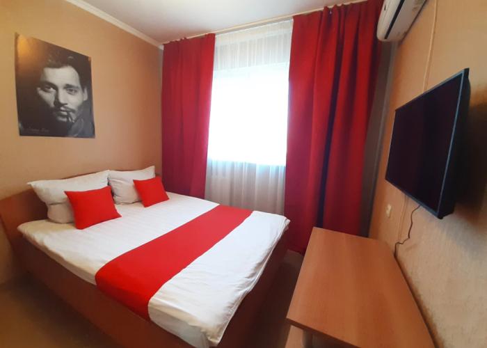 MAXROOMS Volga HOLLYWOOD