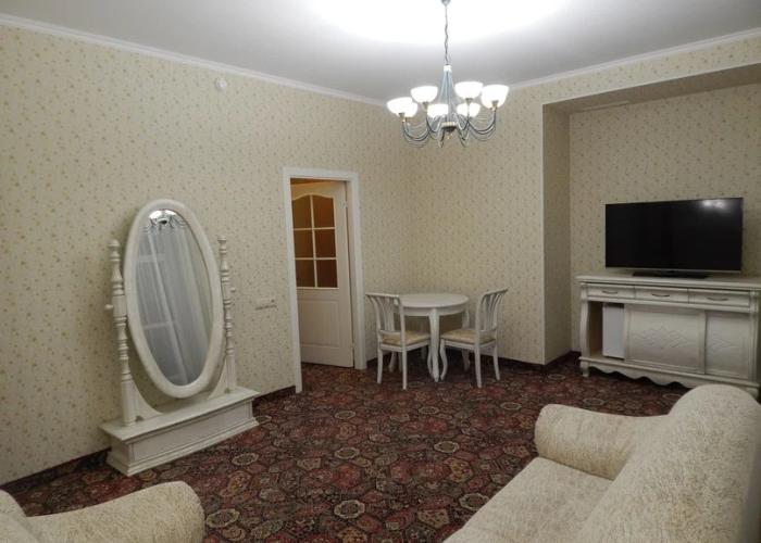 Rojal Guest House