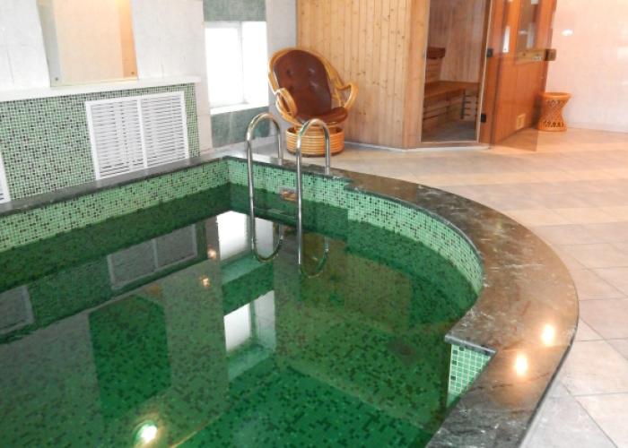 Rojal Guest House