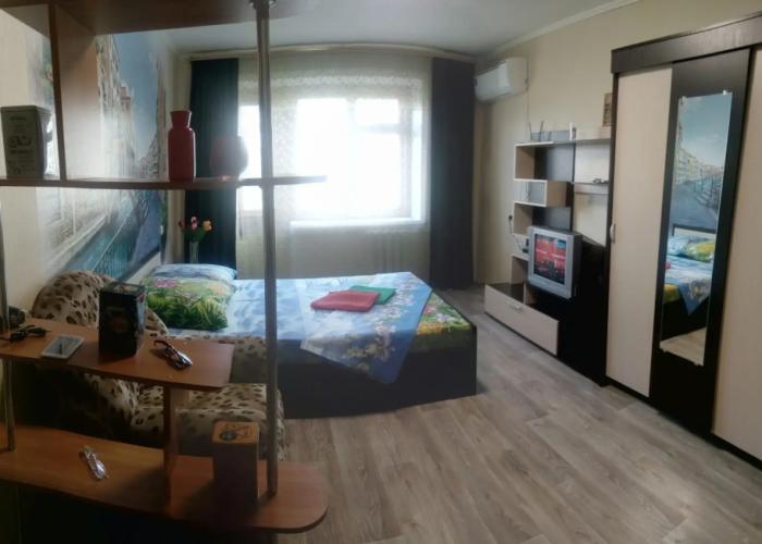 Venetsiya Karyakinskaya 41 Apartaments