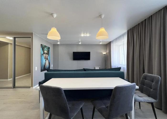 Dobrye Sutki Na Trofimova 33 Apartments