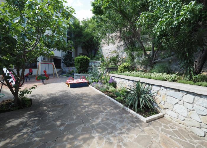 Peyzazh Guest House