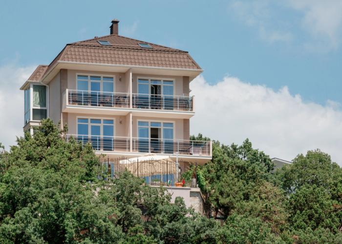 Peyzazh 2 Guest House