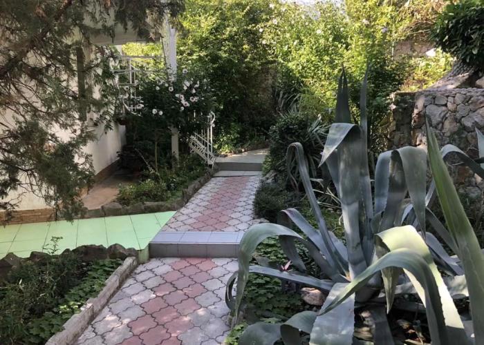 Anni Guest House