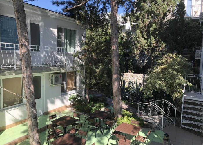 Anni Guest House