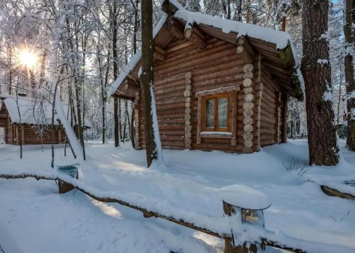 Tayozhnyij Glemping Hotel