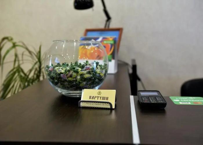 Kartushi Hotel