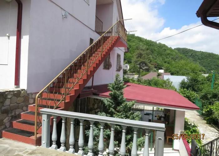 Nesta RF Guest House