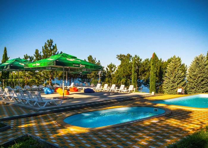 Nebug Park Hotel