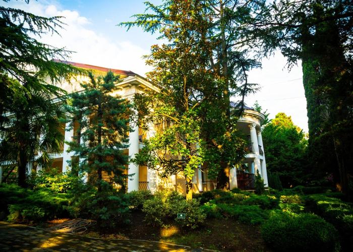 Nebug Park Hotel