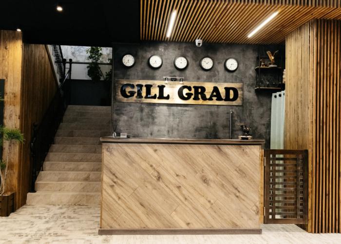 Gill Grad Hotel